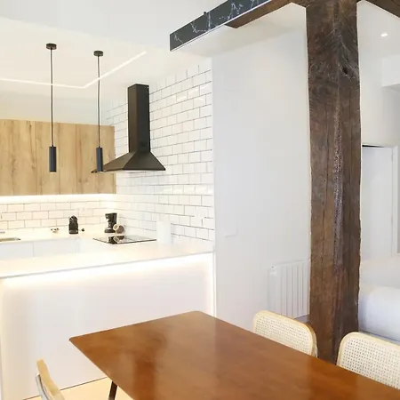 Apartamento Piso Boutique Frente Al Casco Viejo De *