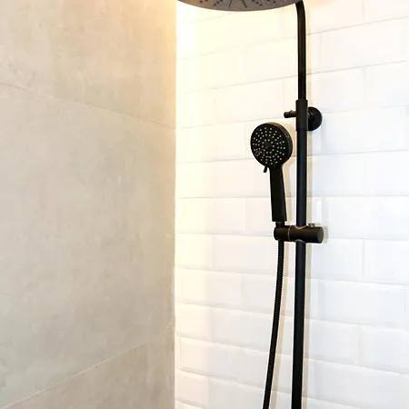 Piso Boutique Frente Al Casco Viejo De