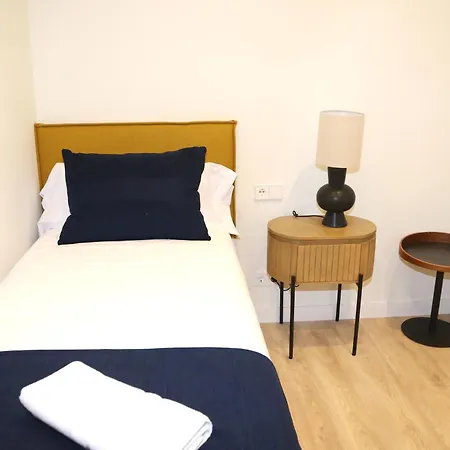 Piso Boutique Frente Al Casco Viejo De *