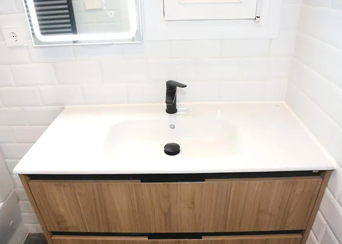 Piso Boutique Frente Al Casco Viejo De