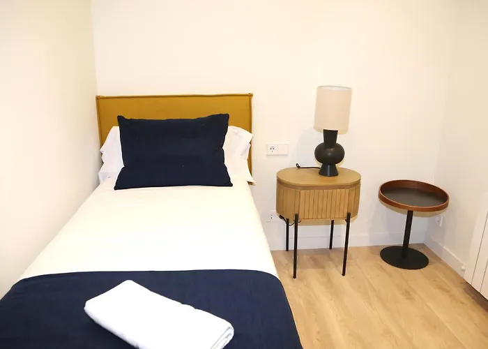 Piso Boutique Frente Al Casco Viejo De *