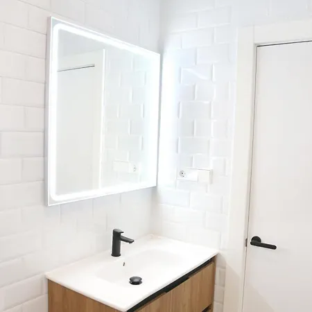 Apartamento Piso Boutique Frente Al Casco Viejo De *